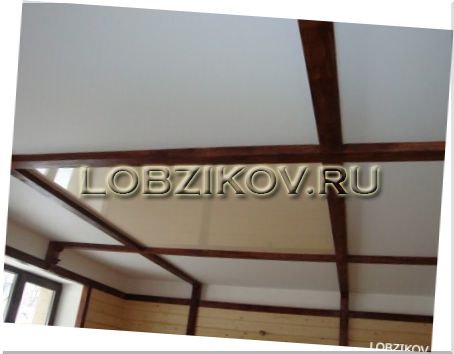 Отделка пола и потолка деревянного дома